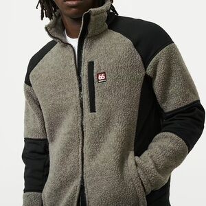 66 north mens tindur shearling jacket M